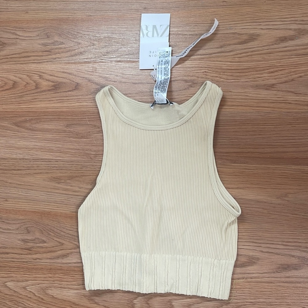 Zara crop top. Size XS-S. NWT